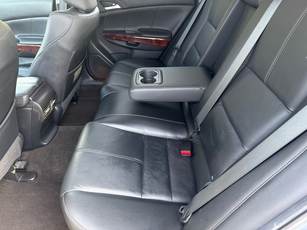 2010 Honda Crosstour Image 22