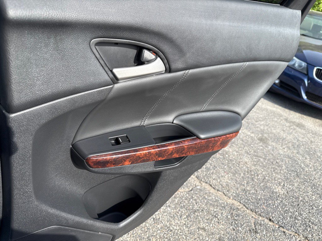2010 Honda Crosstour Image 26