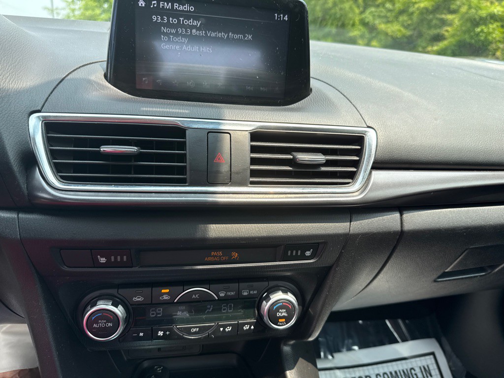 2017 Mazda Mazda3 Image 14
