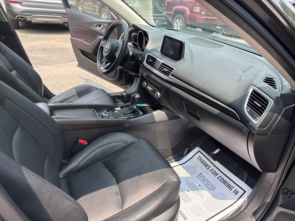 2017 Mazda Mazda3 Image 28