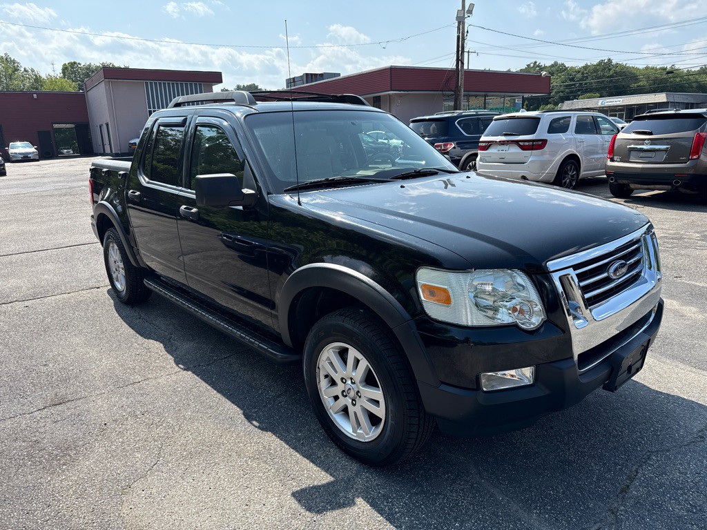 2008 Ford Explorer Image 2
