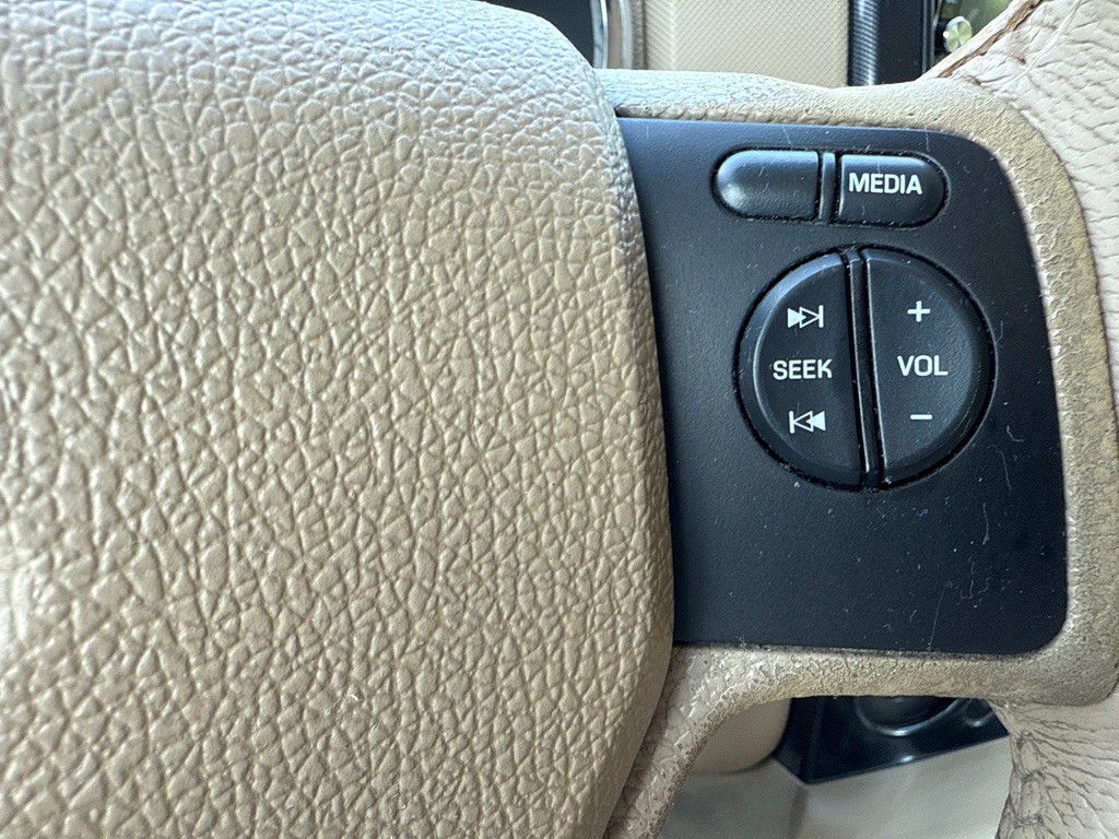 2008 Ford Explorer Image 9