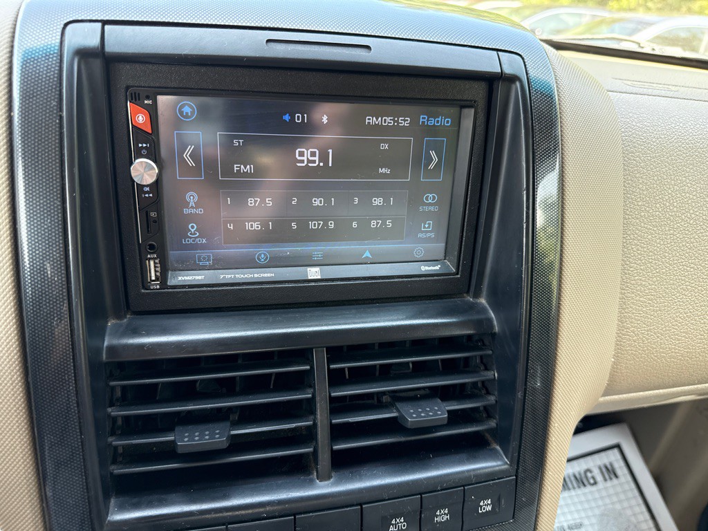 2008 Ford Explorer Image 12