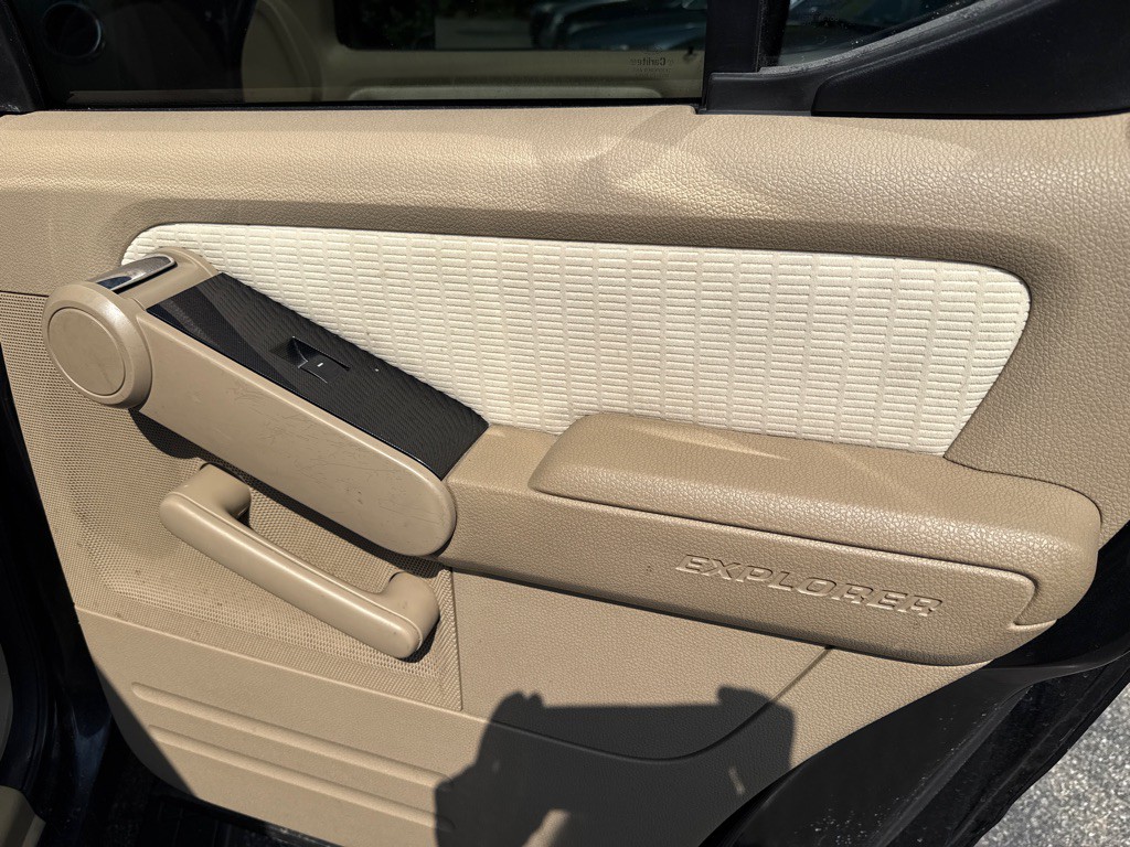 2008 Ford Explorer Image 20