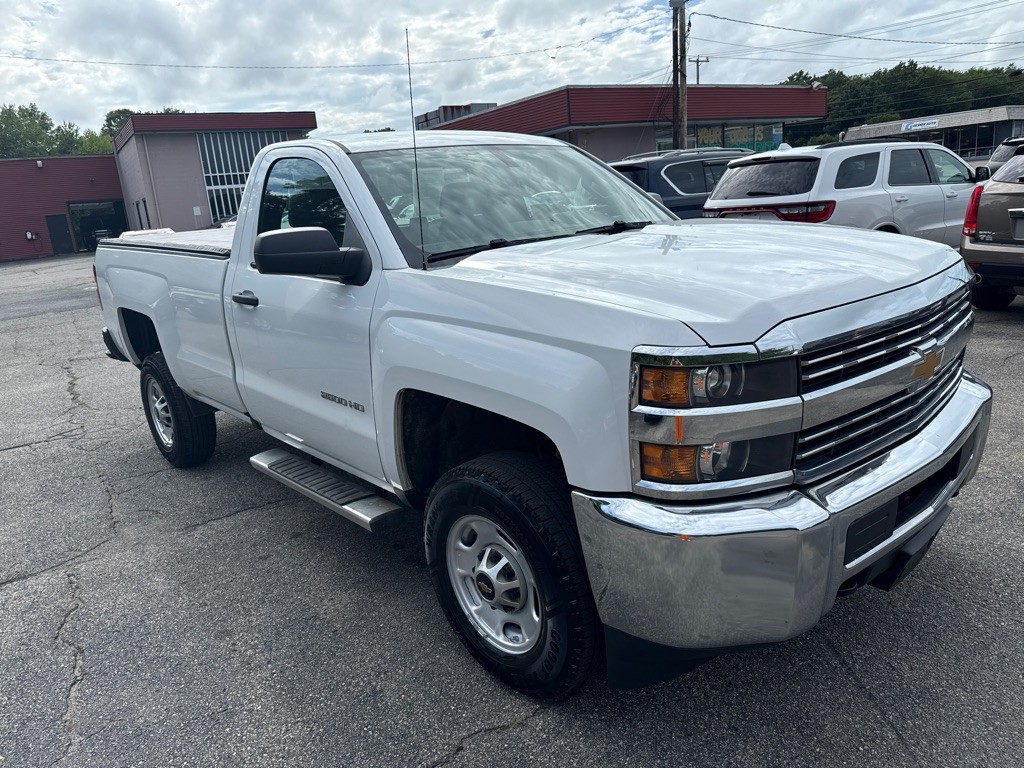 2016 Chevrolet Silverado 1500 Image 2