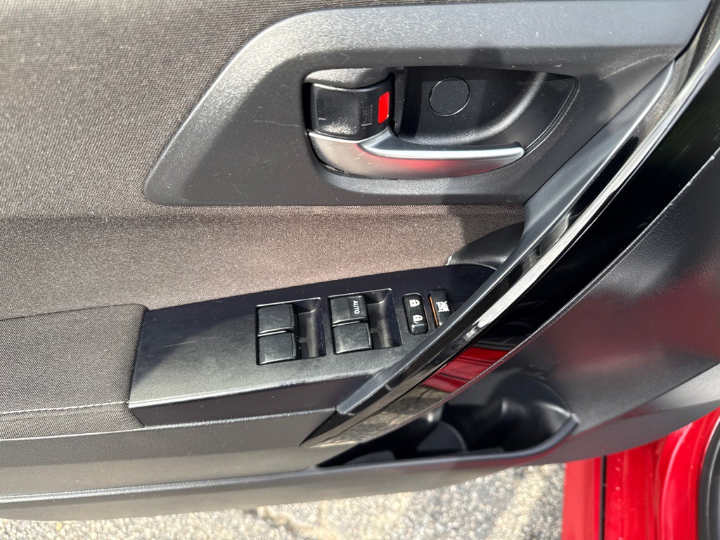 2016 Toyota Corolla Image 7