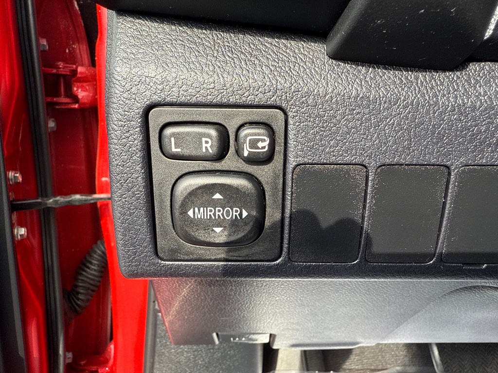 2016 Toyota Corolla Image 8