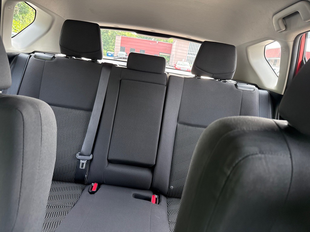 2016 Toyota Corolla Image 18