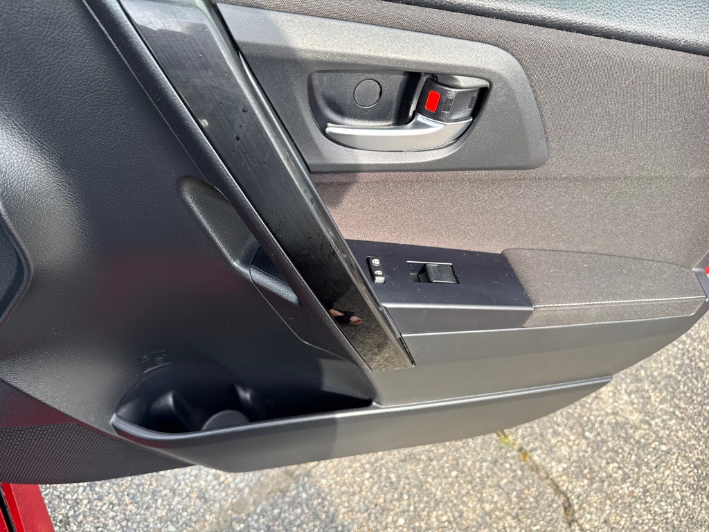 2016 Toyota Corolla Image 25