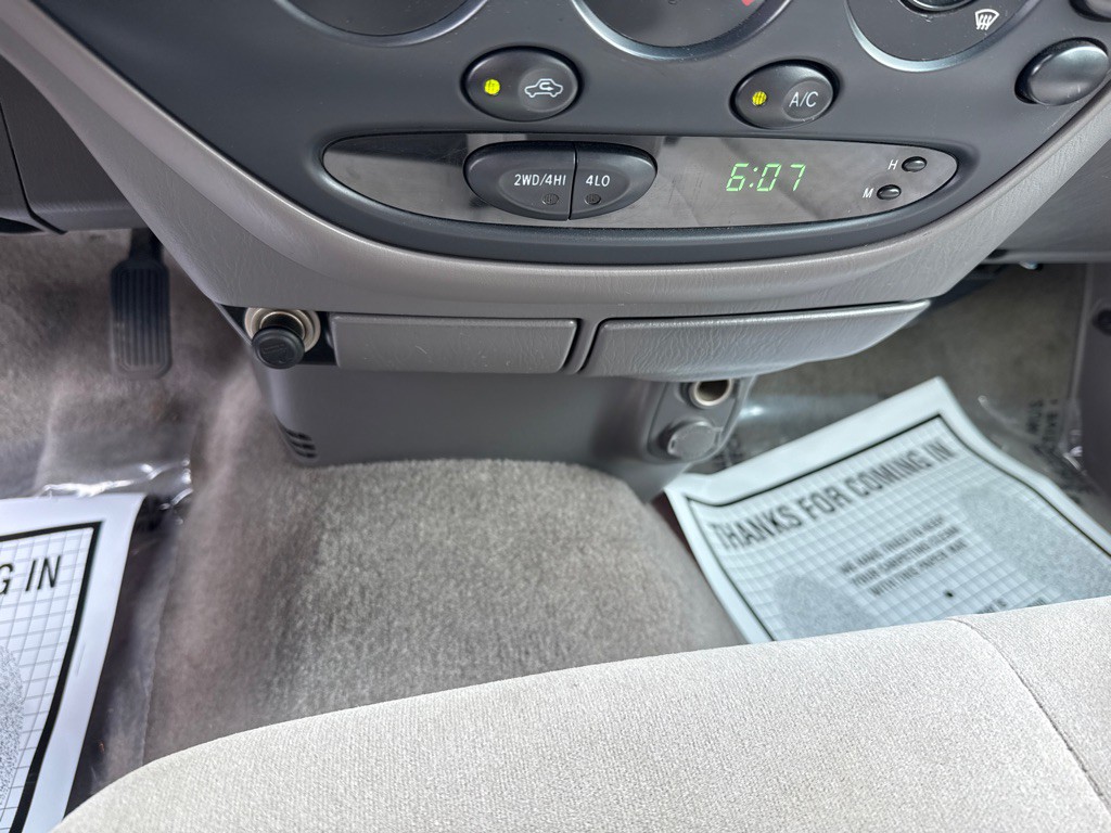 2006 Toyota Tundra Image 12