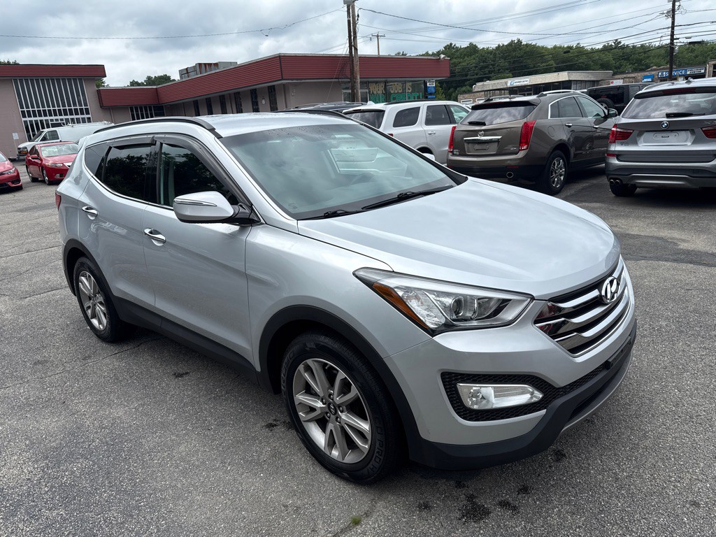 2015 Hyundai Santa Fe Sport Image 2
