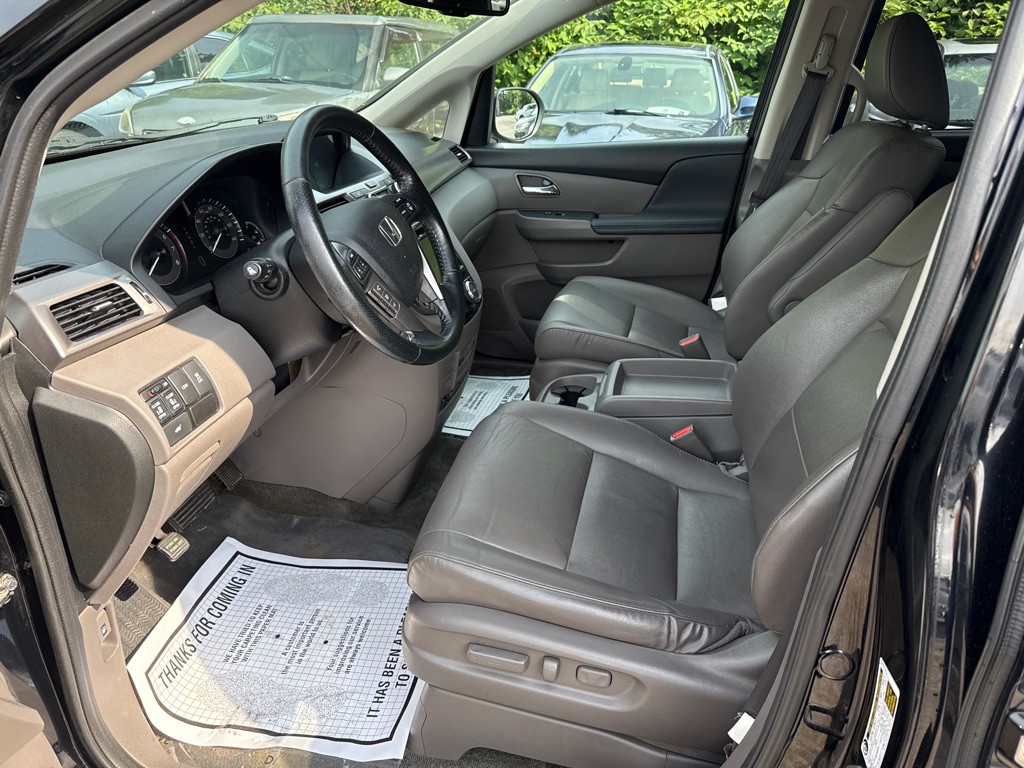 2015 Honda Odyssey Image 5