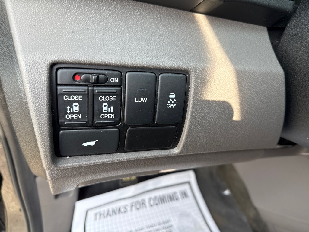2015 Honda Odyssey Image 7