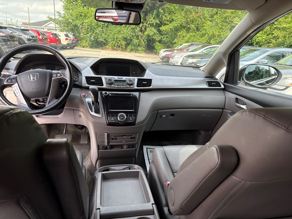 2015 Honda Odyssey Image 11