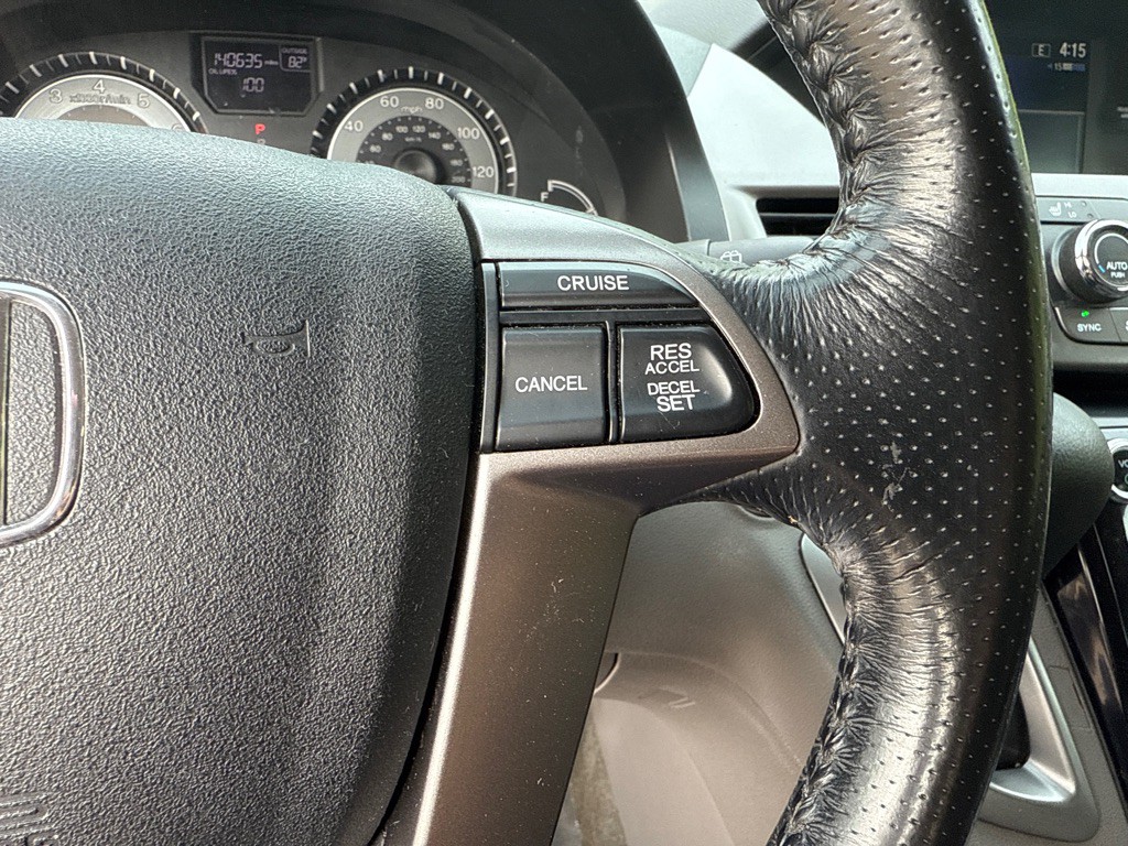 2015 Honda Odyssey Image 16