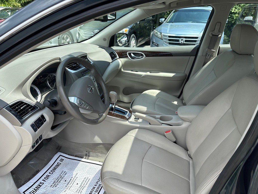 2014 Nissan Sentra Image 5