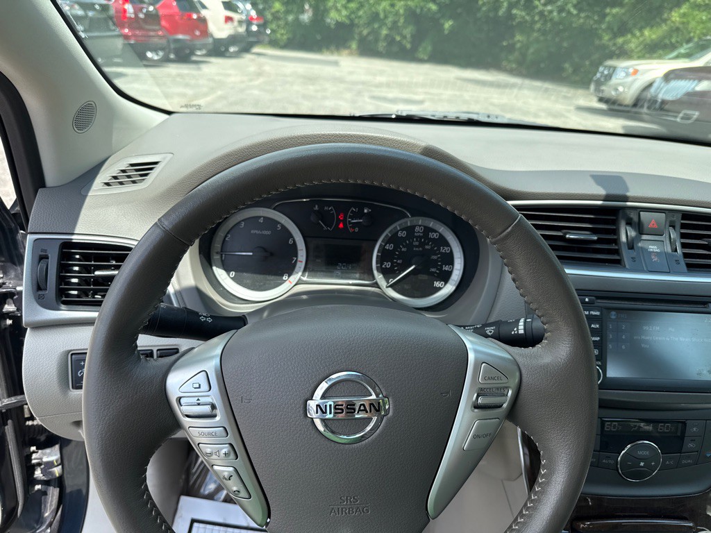 2014 Nissan Sentra Image 8