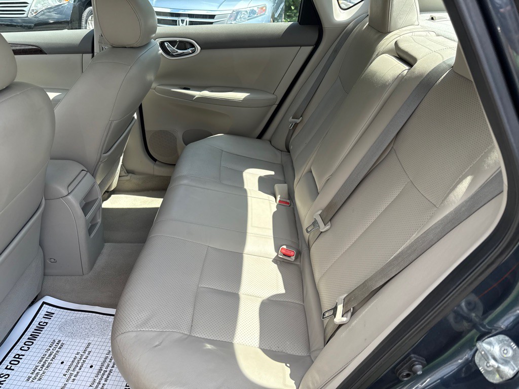 2014 Nissan Sentra Image 21