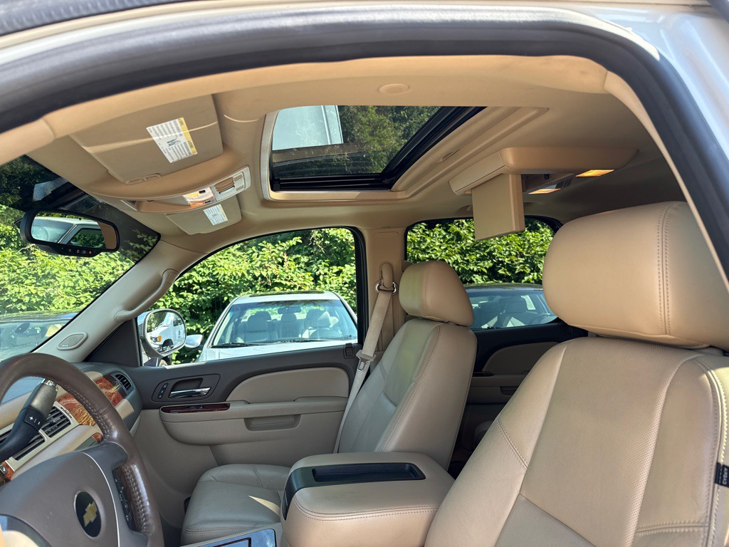 2012 Chevrolet Tahoe Image 4