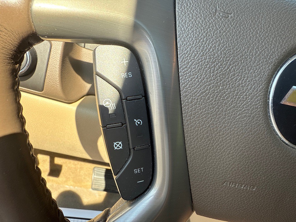 2012 Chevrolet Tahoe Image 11