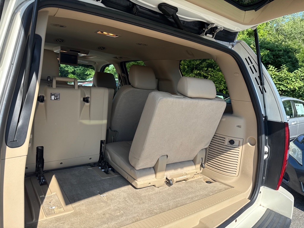 2012 Chevrolet Tahoe Image 28