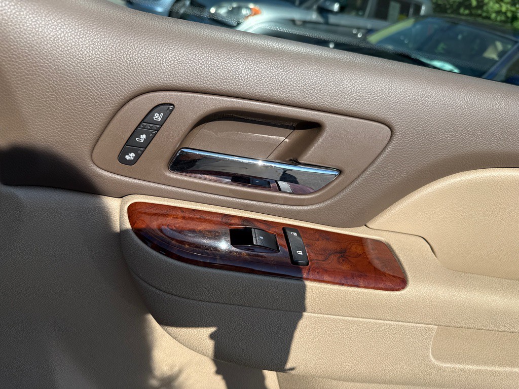 2012 Chevrolet Tahoe Image 33