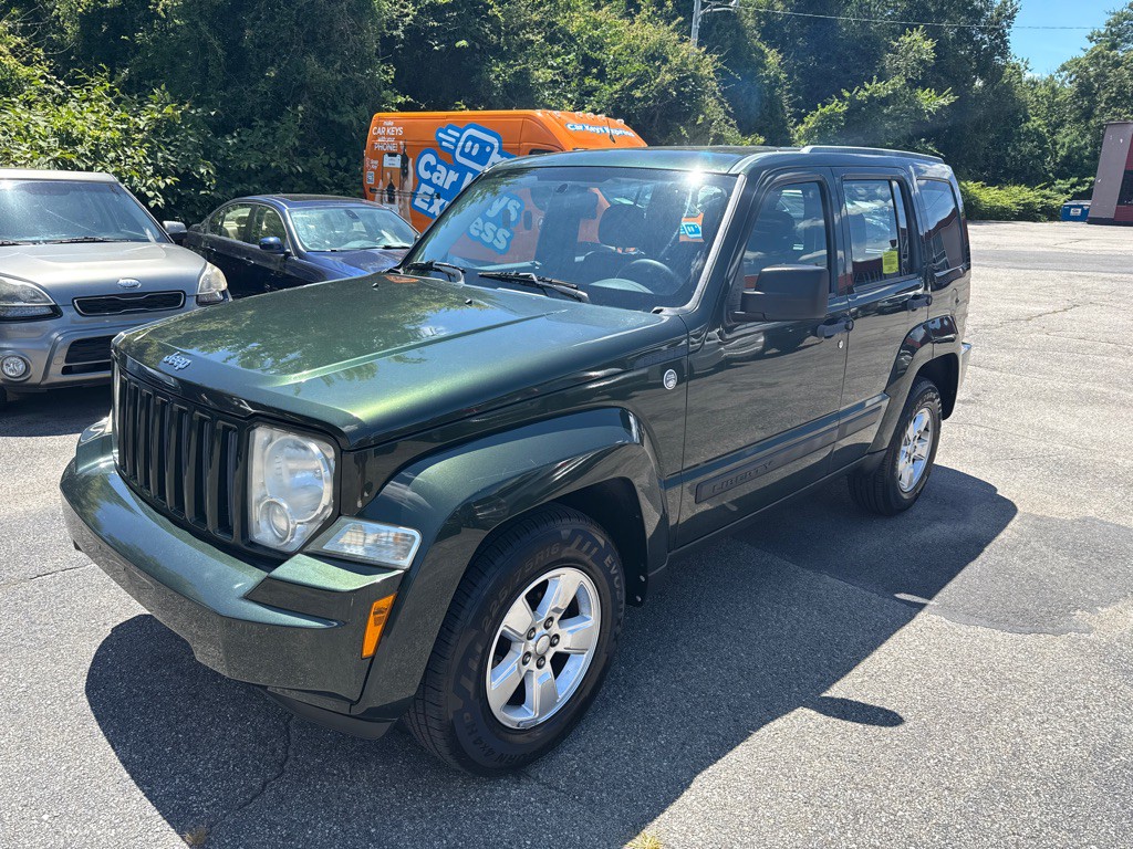 2011 Jeep Liberty Image 1