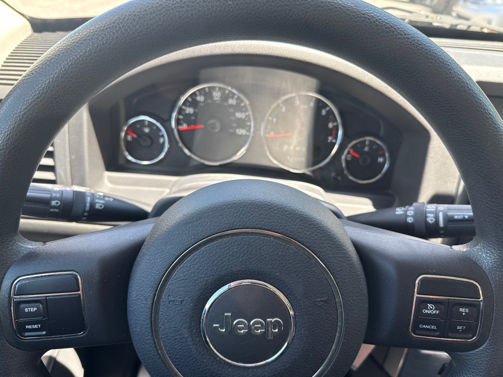 2011 Jeep Liberty Image 7