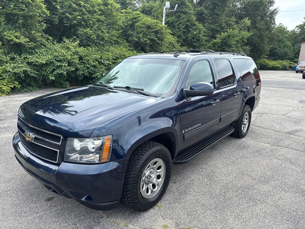 2009 Chevrolet Suburban Image 1