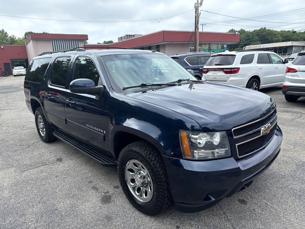2009 Chevrolet Suburban Image 2