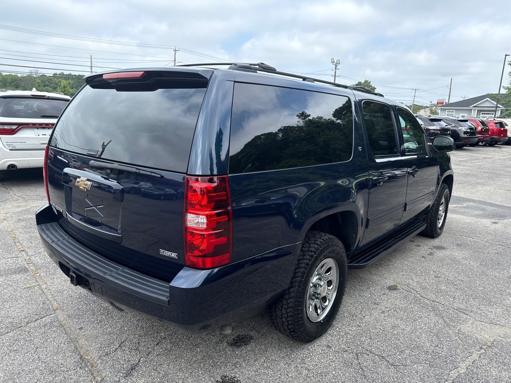 2009 Chevrolet Suburban Image 3