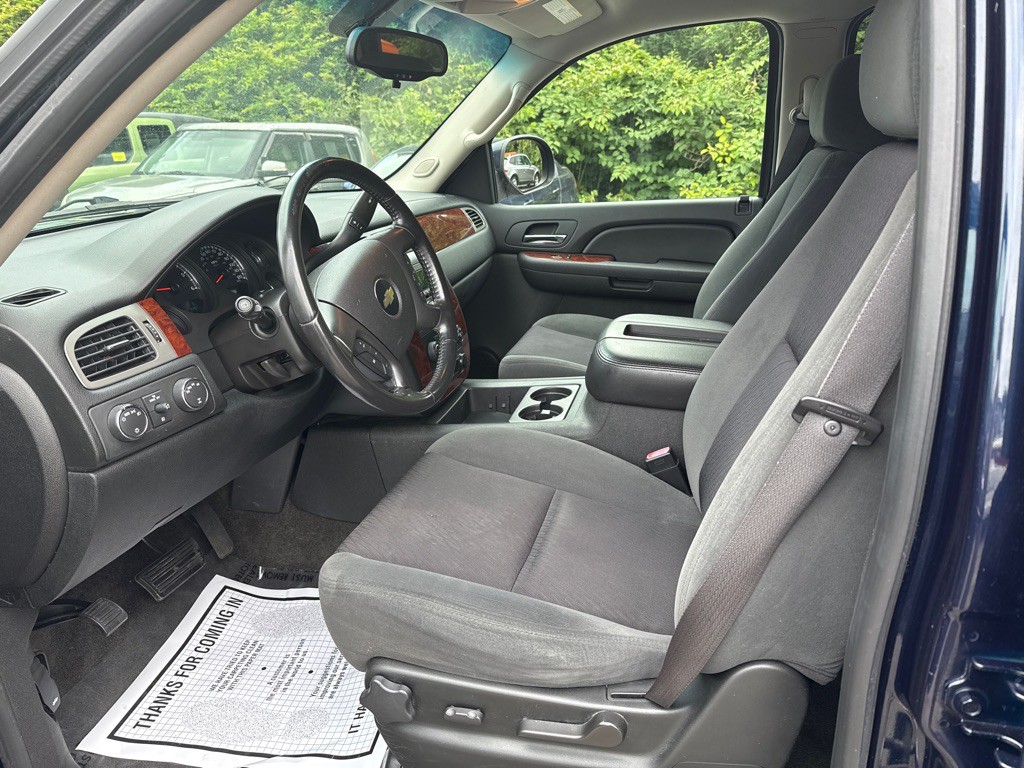 2009 Chevrolet Suburban Image 5
