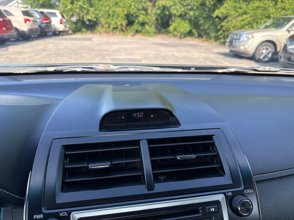2014 Toyota Camry Image 12
