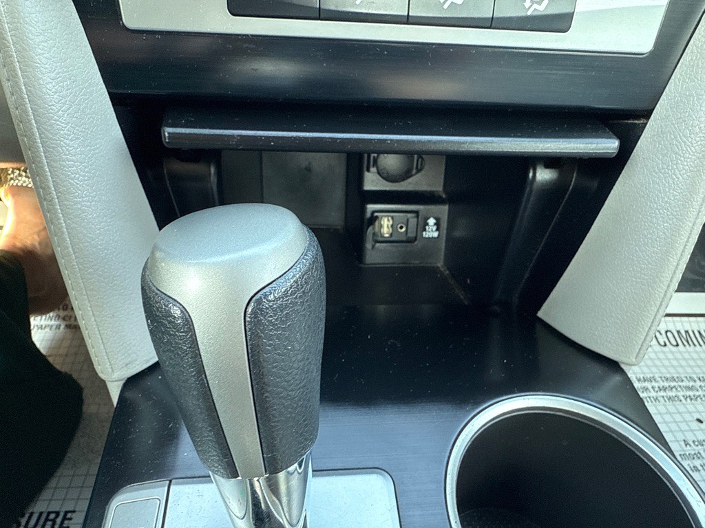 2014 Toyota Camry Image 14
