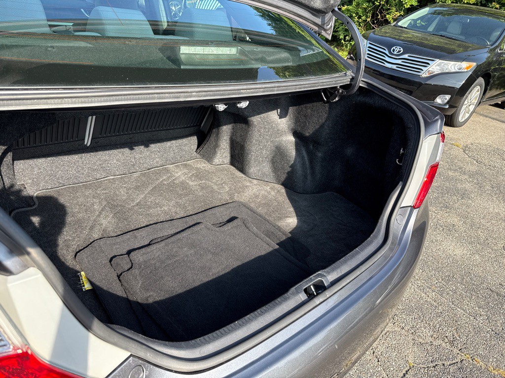 2014 Toyota Camry Image 21