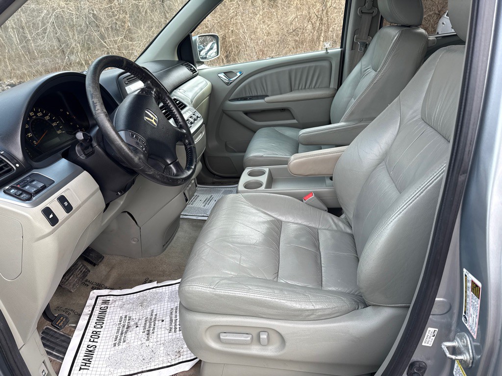 2010 Honda Odyssey Image 5