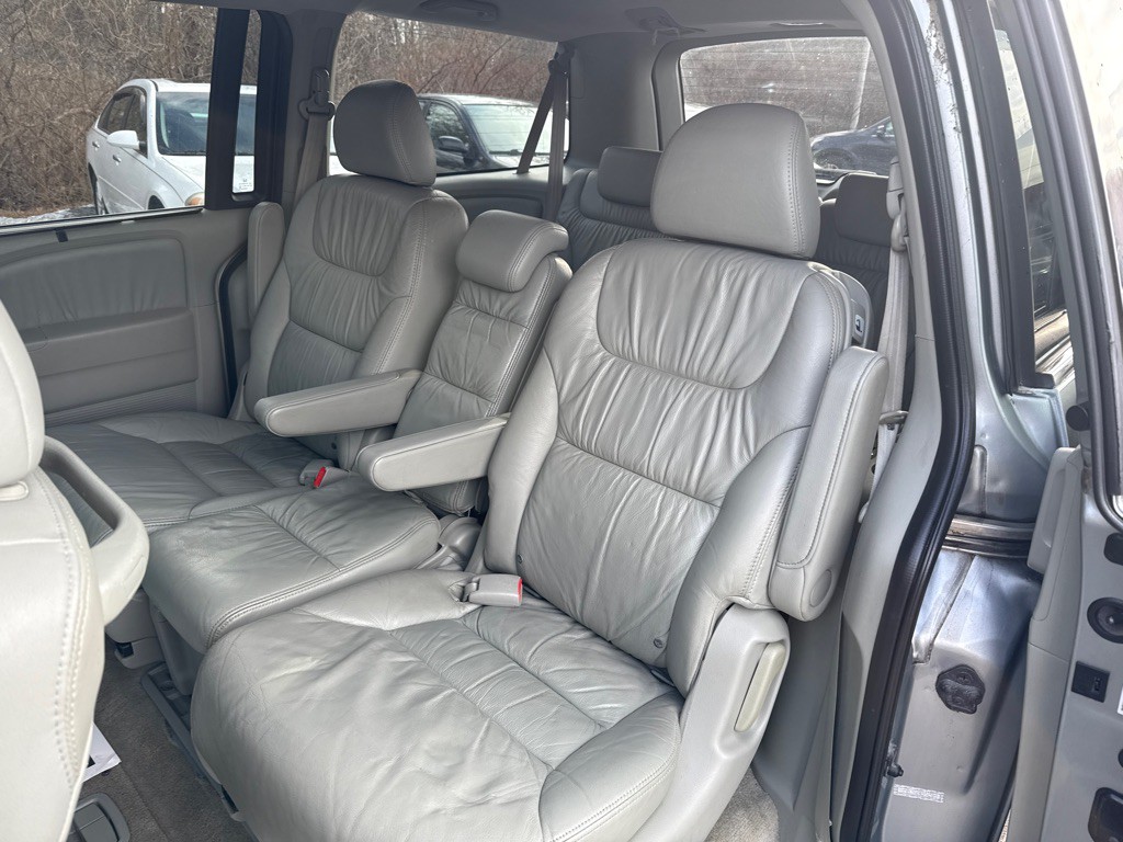 2010 Honda Odyssey Image 8
