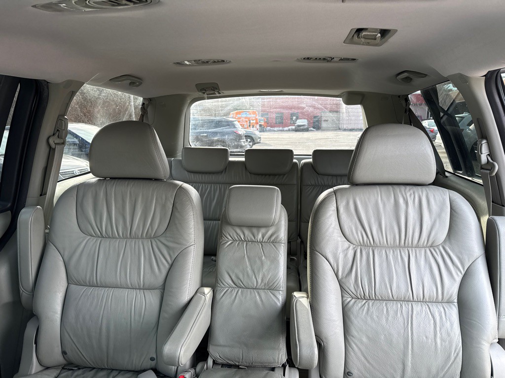 2010 Honda Odyssey Image 21