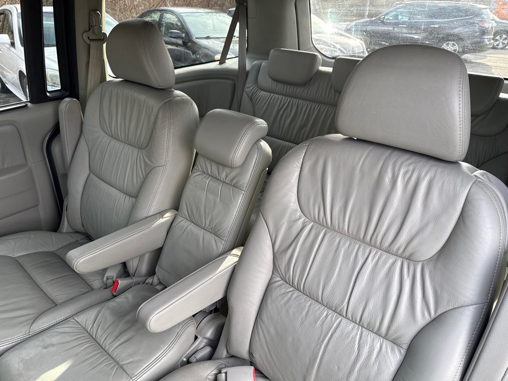 2010 Honda Odyssey Image 23