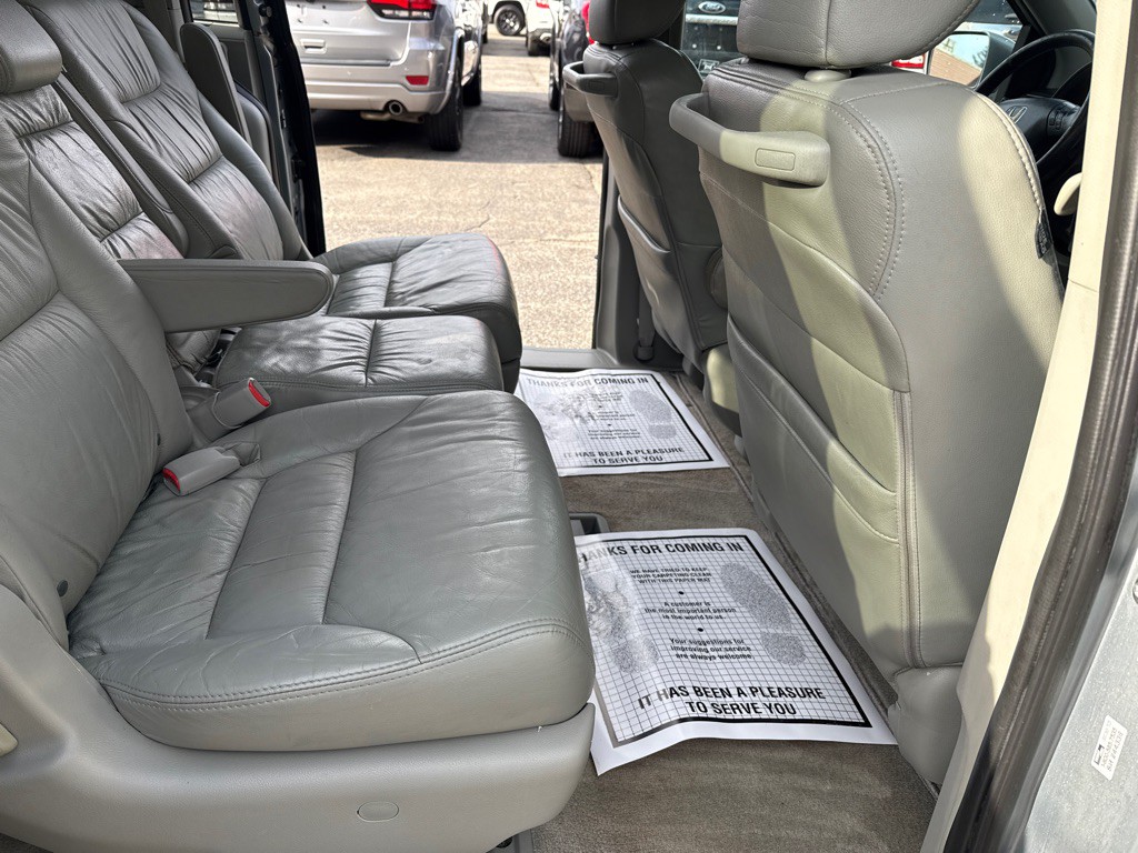 2010 Honda Odyssey Image 28