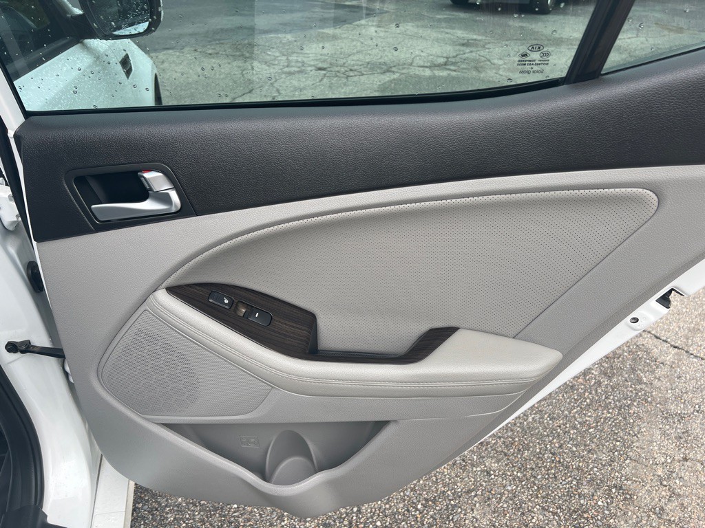 2015 Kia Optima Image 28