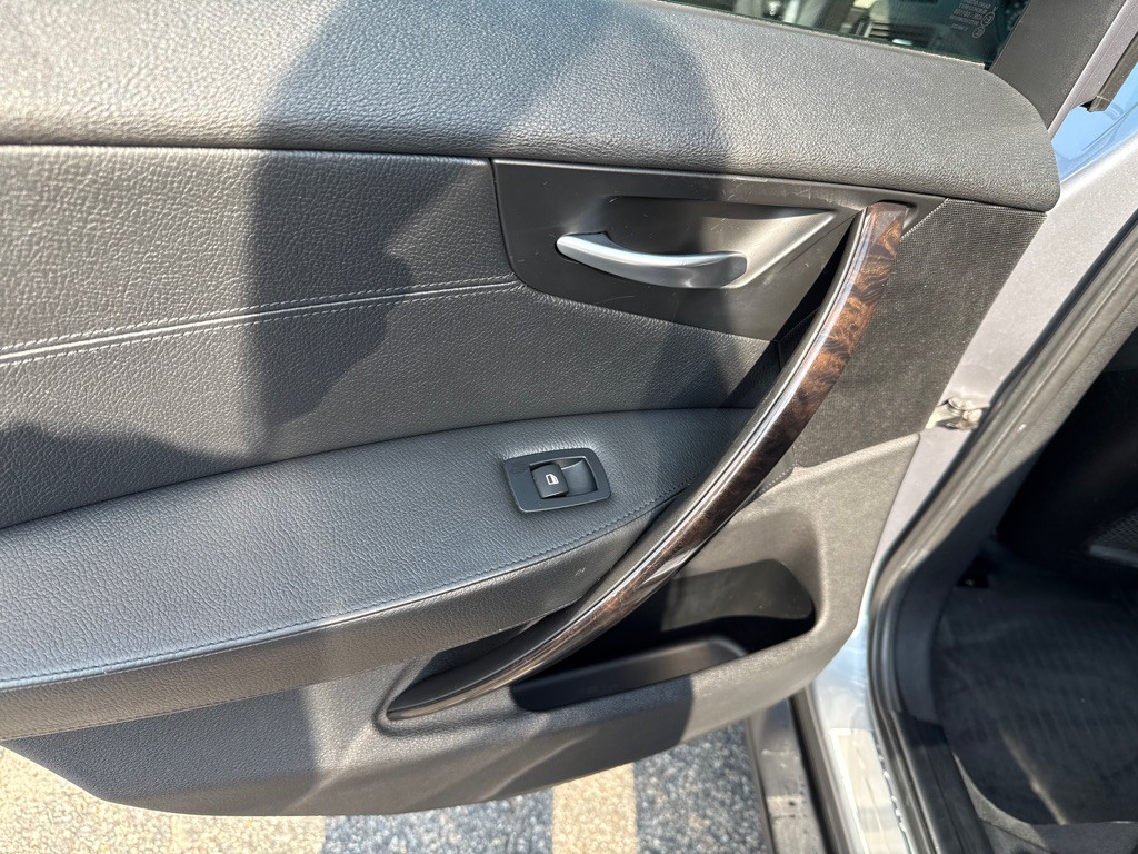 2007 BMW 3 Series Image 21