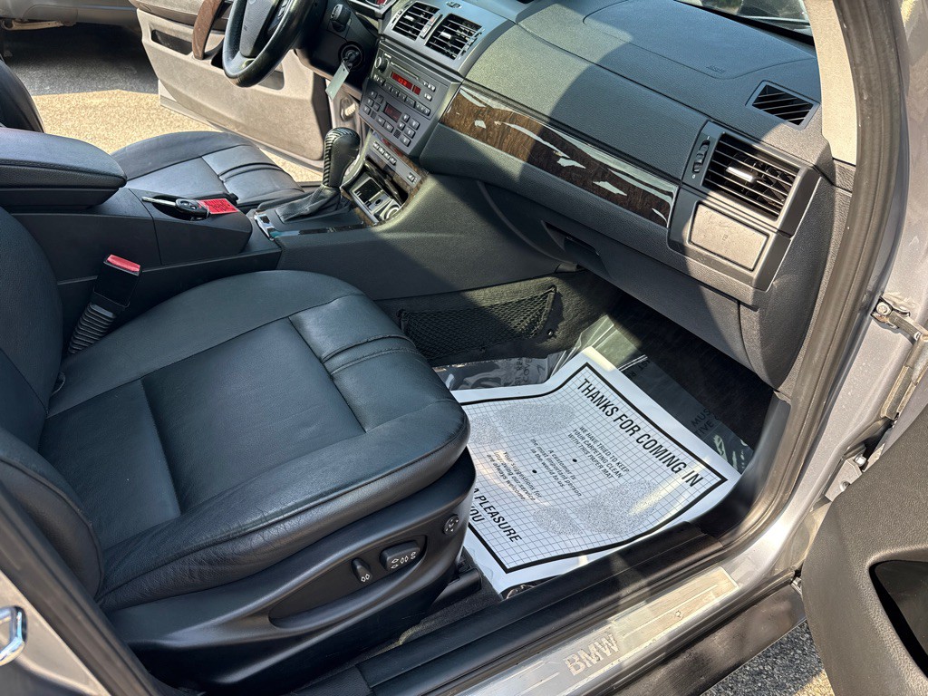 2007 BMW 3 Series Image 25
