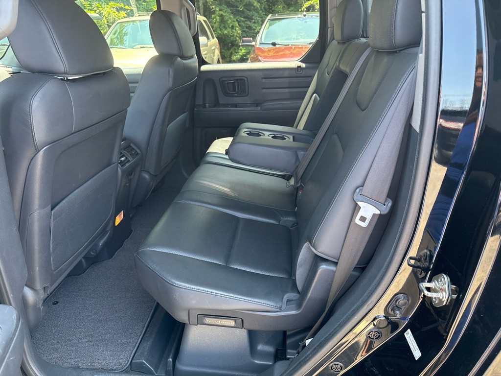 2014 Honda Ridgeline Image 21