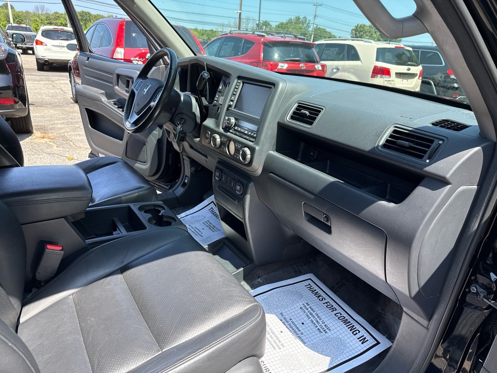 2014 Honda Ridgeline Image 28