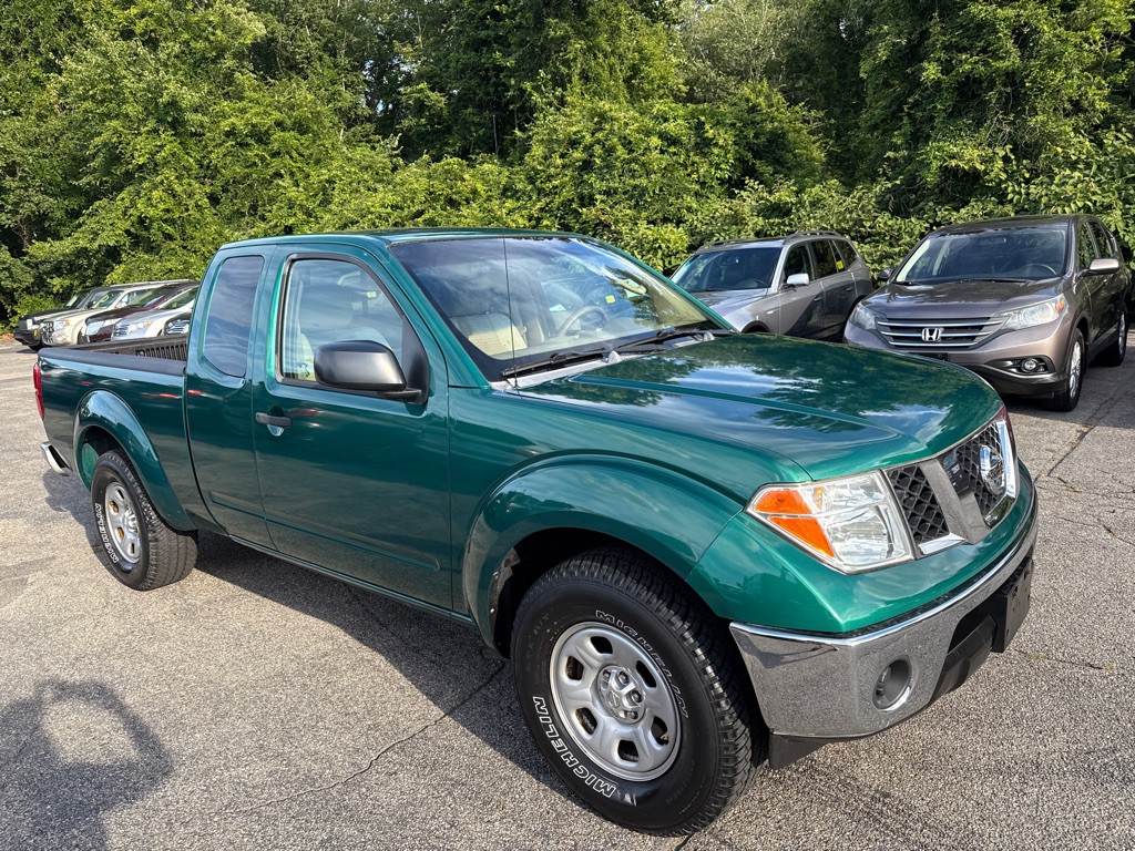 2005 Nissan Frontier Image 2