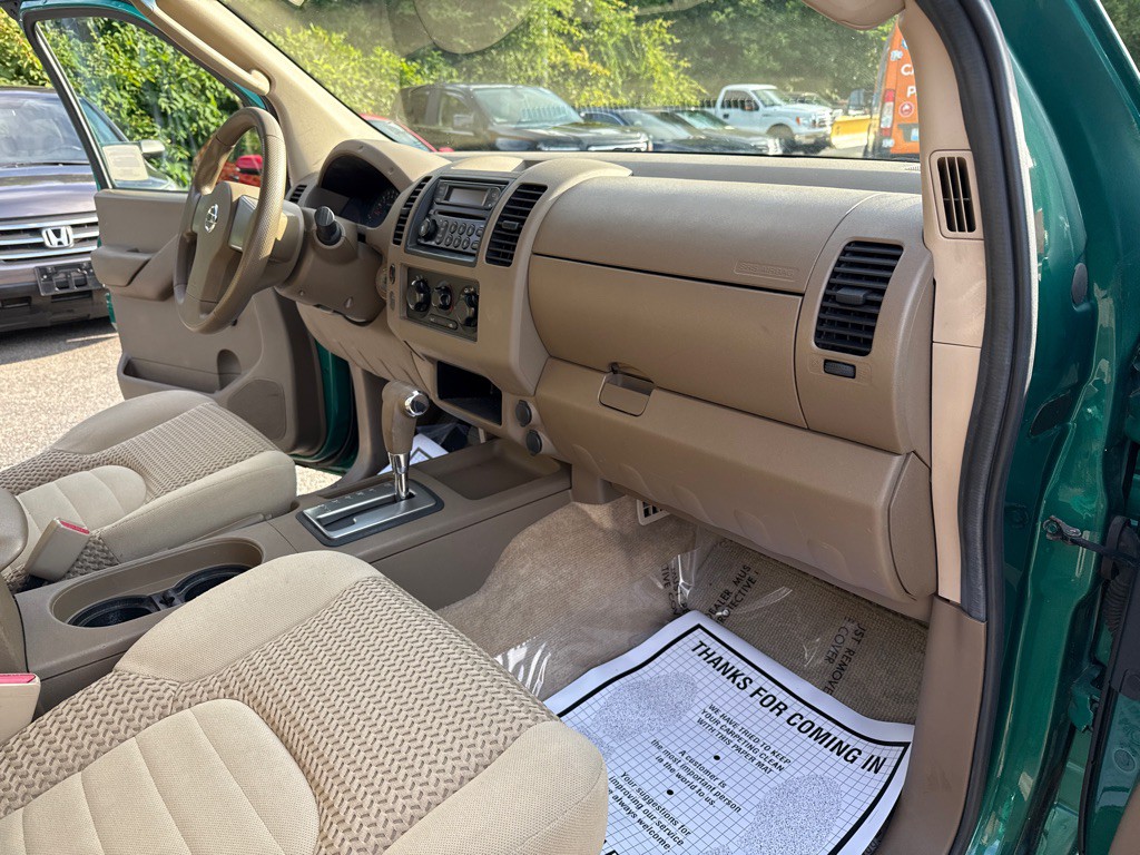 2005 Nissan Frontier Image 16