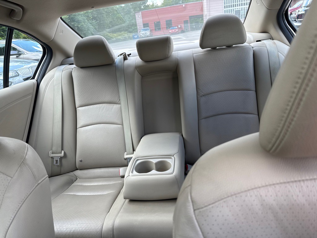 2013 Honda Accord Image 20