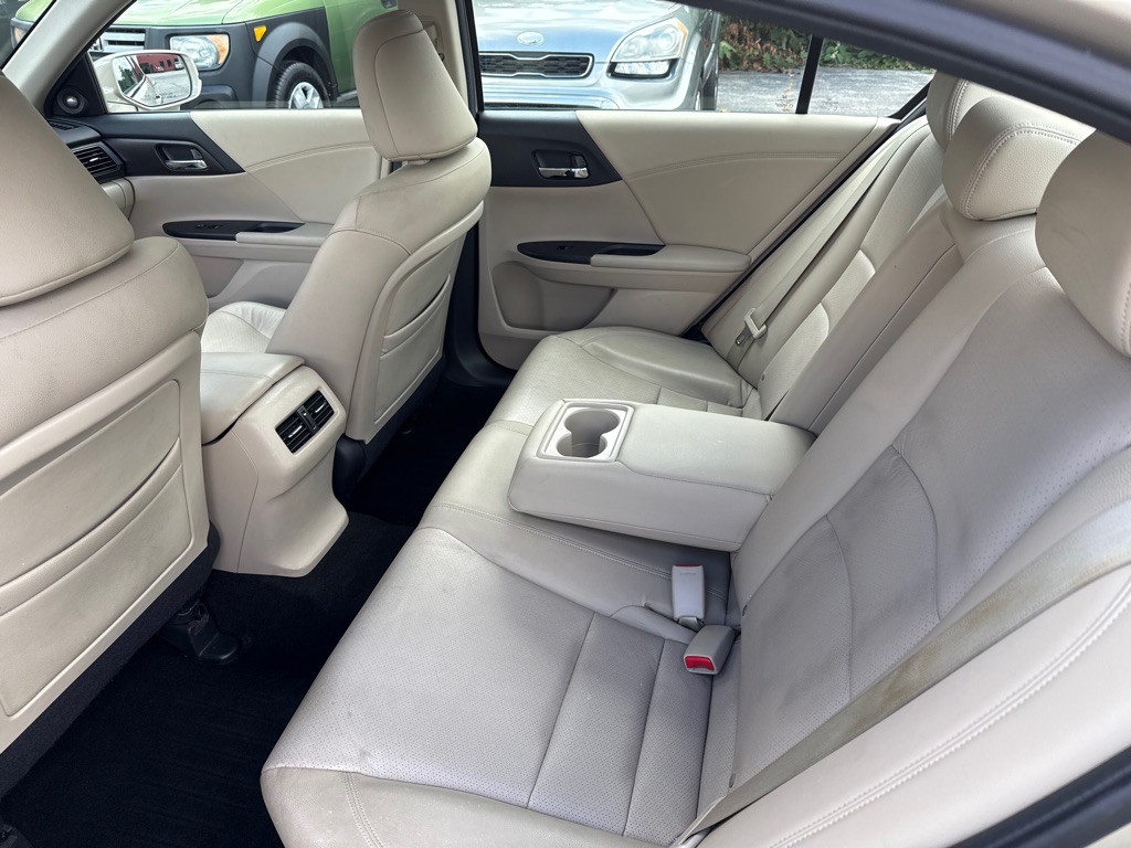 2013 Honda Accord Image 21