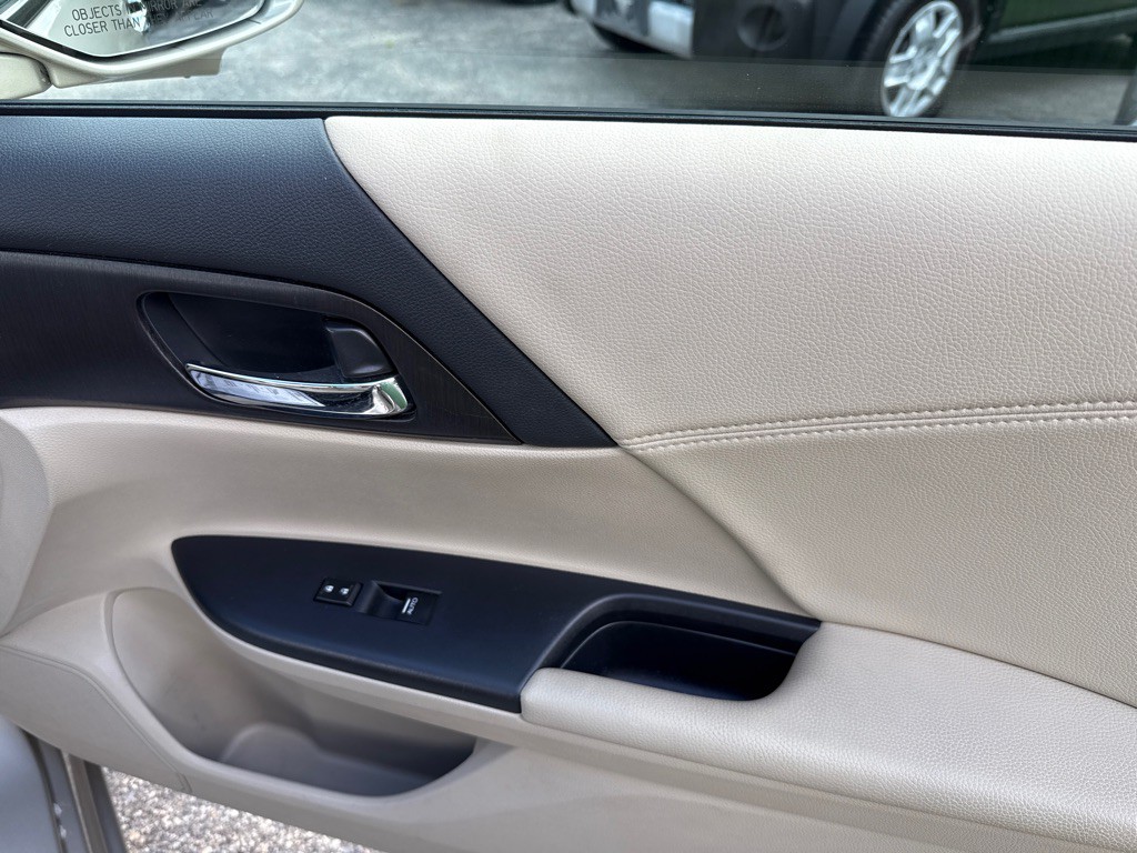 2013 Honda Accord Image 27